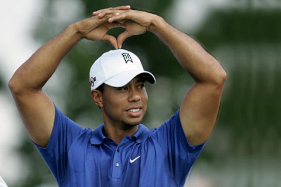 golfworld-2009-08-gwar01_090826_tiger_woods_1.jpg