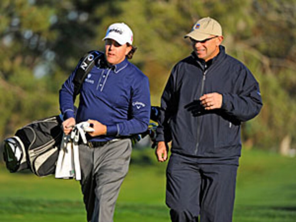 golfworld-2010-01-gwar01_0125_rosaforte_mickelson.jpg