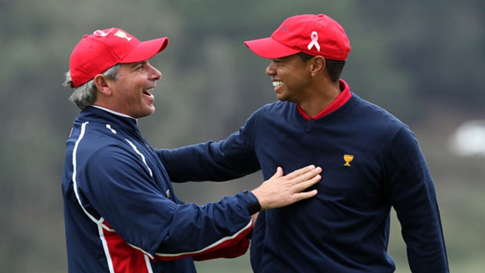 golfworld-2010-03-gwar01_couples_woods_0331.jpg