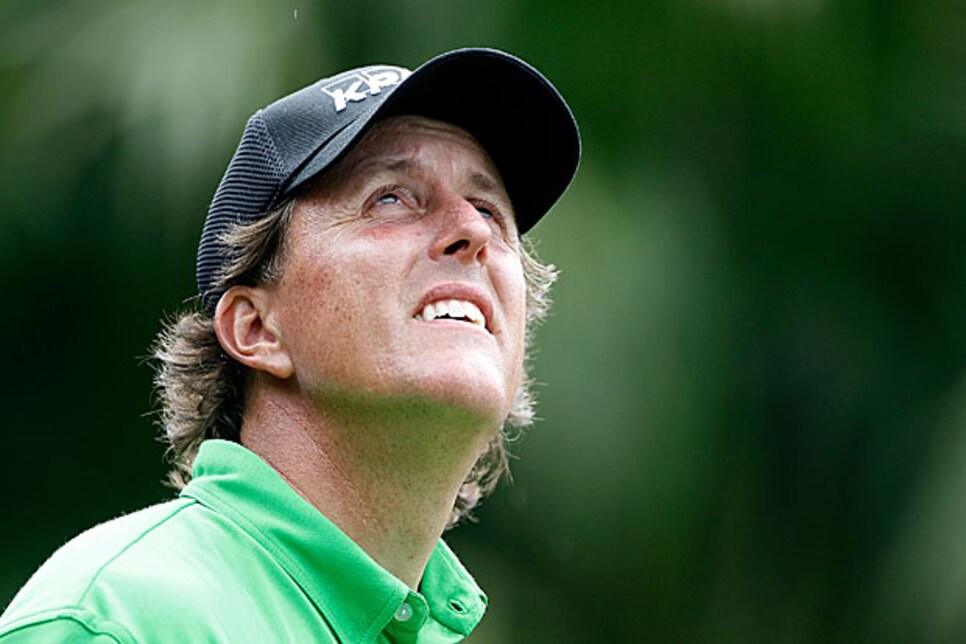 golfworld-2010-03-gwar01_0319_phil_620.jpg