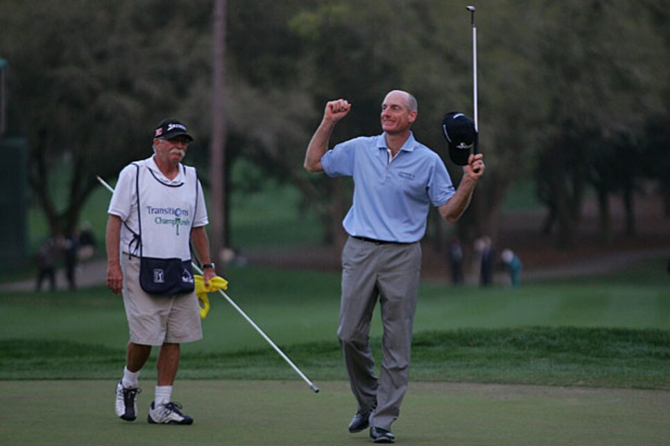 golfworld-2010-04-gwar01_furyk_fantasy_0427.jpg