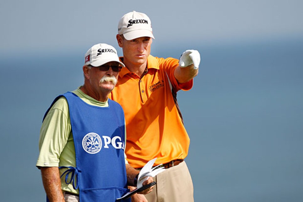 golfworld-2010-08-gwar01_furyk_fantasy_0824.jpg