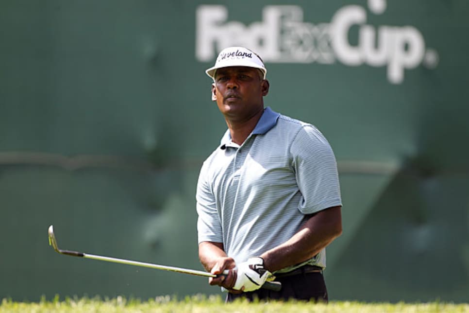 golfworld-2010-08-gwar01_vijay_fantasy_0831.jpg