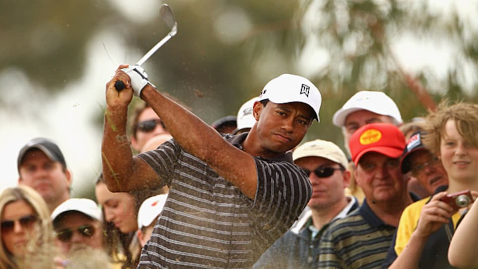 golfworld-2010-11-gwar01_1110_tiger_620.jpg