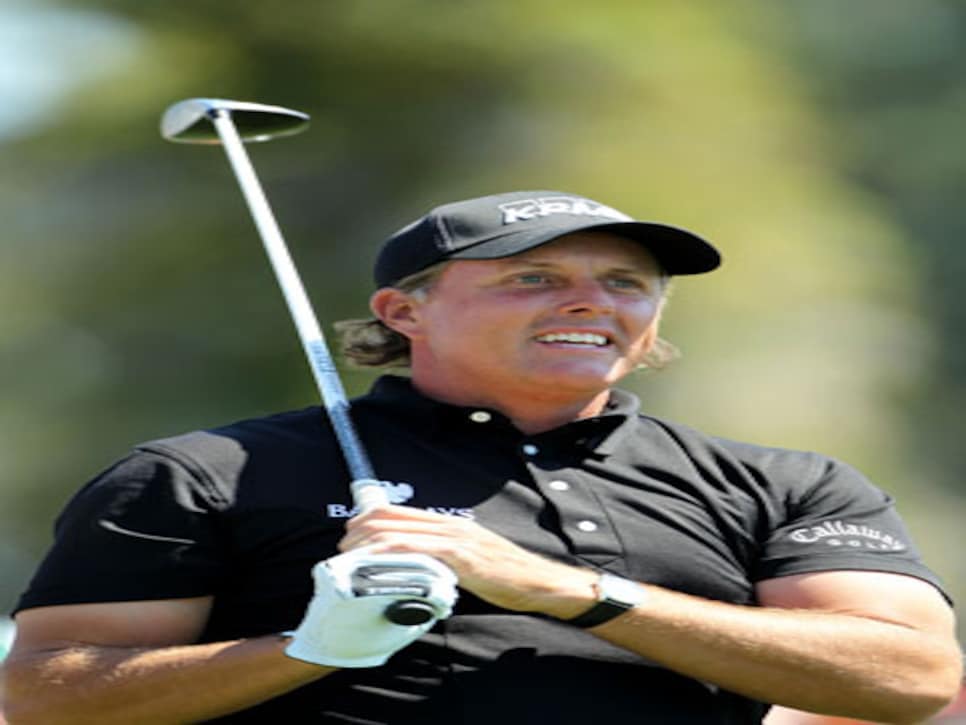 /content/dam/images/golfdigest/fullset/2015/07/21/55adaac4b01eefe207f8751d_golfworld-2010-04-gwar01-phil-ap-300-0411.jpg