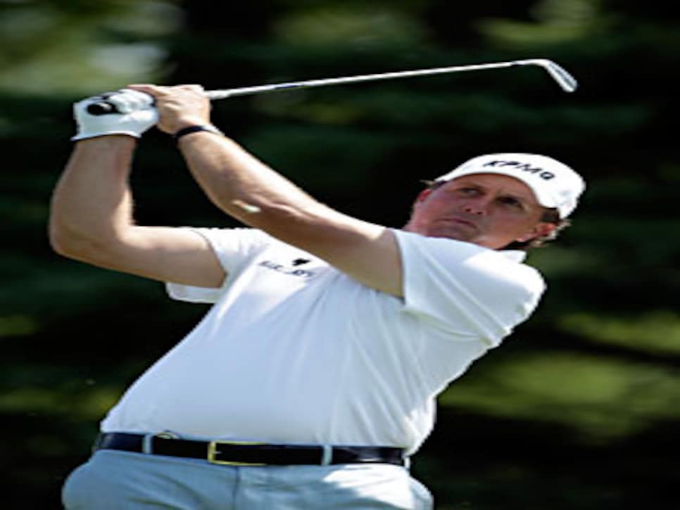 /content/dam/images/golfdigest/fullset/2015/07/21/55adab2fb01eefe207f87905_golfworld-2009-08-gwar01_0812phil.jpg