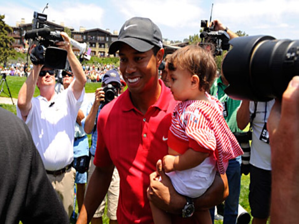 /content/dam/images/golfdigest/fullset/2015/07/21/55adaeb8add713143b445b04_golfworld-2008-06-gwar06_080620tigersam.jpg