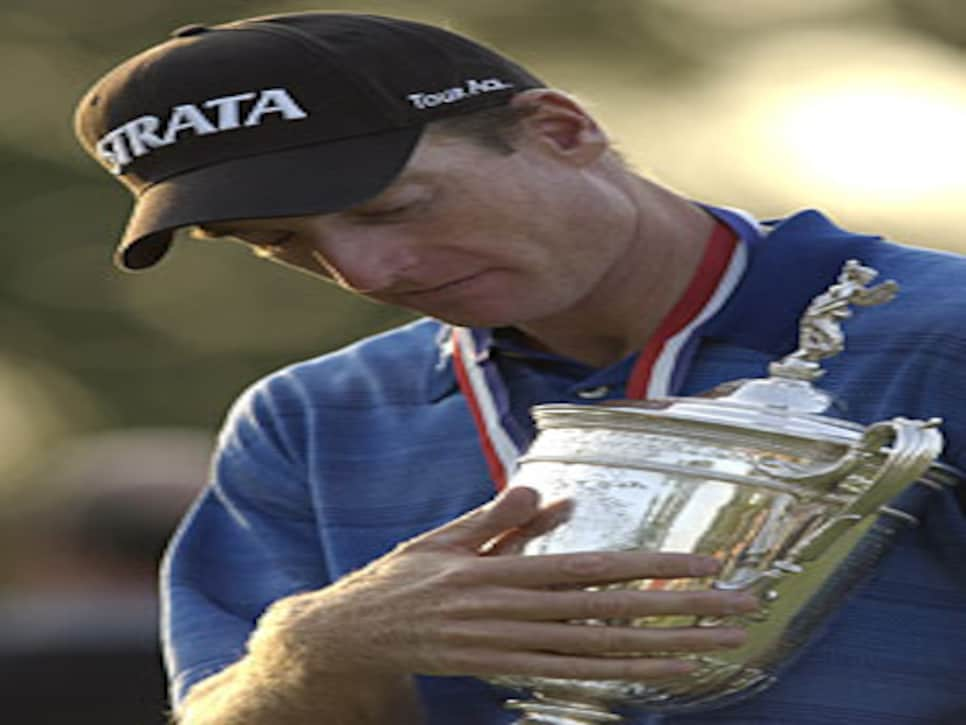 /content/dam/images/golfdigest/fullset/2015/07/21/55adaeeeadd713143b445c87_golfworld-2009-06-gwar02_090615furyk.jpg