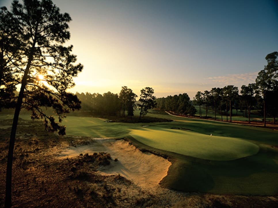 /content/dam/images/golfdigest/fullset/2015/07/21/55adb035b01eefe207f8aaa5_courses-2014-06-coar01-usopen-pinehurst-7-620.jpg