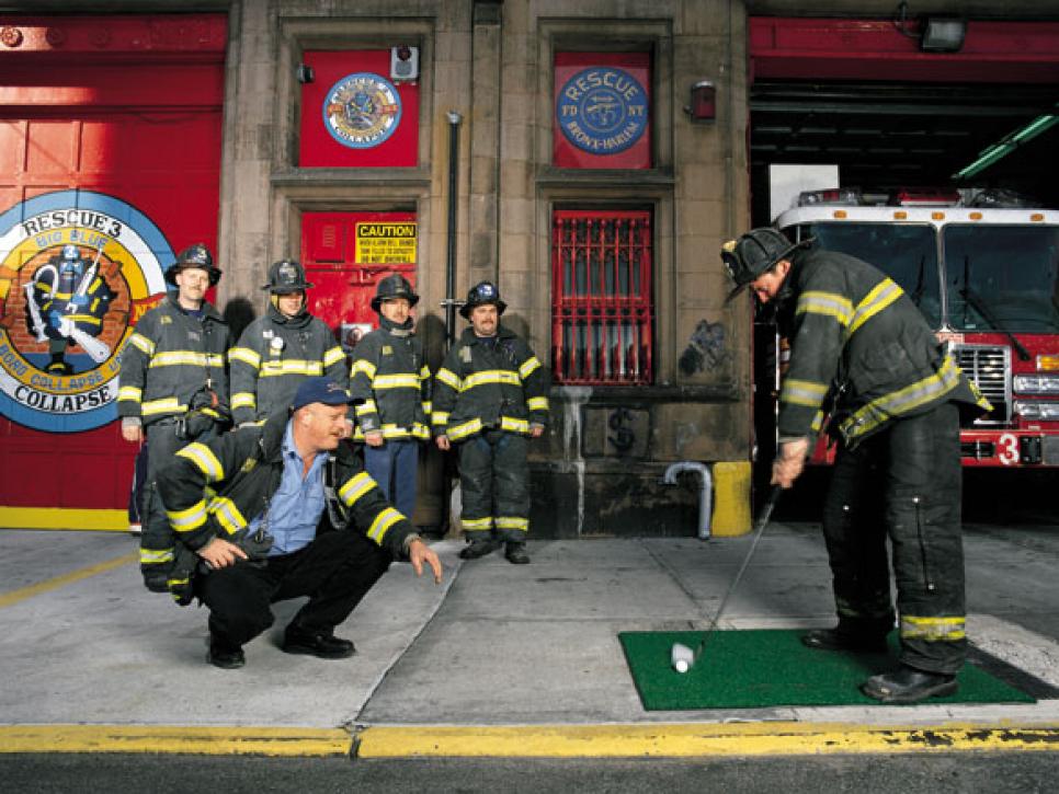 /content/dam/images/golfdigest/fullset/2015/07/21/55adb1a3add713143b447a52_magazine-2013-09-maar01-newyork-firefighters-kindred.jpg