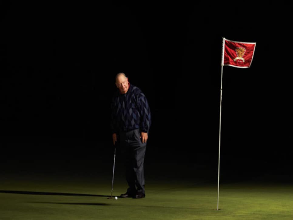 /content/dam/images/golfdigest/fullset/2015/07/21/55adb202b01eefe207f8bdcb_magazine-2015-04-maar01-billy-casper.jpg