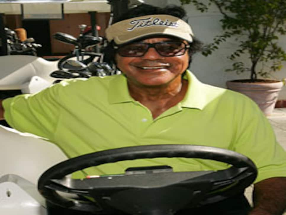 /content/dam/images/golfdigest/fullset/2015/07/21/55adb2a6add713143b448624_magazine-2009-05-maar01_mygame_johnnymathis.jpg