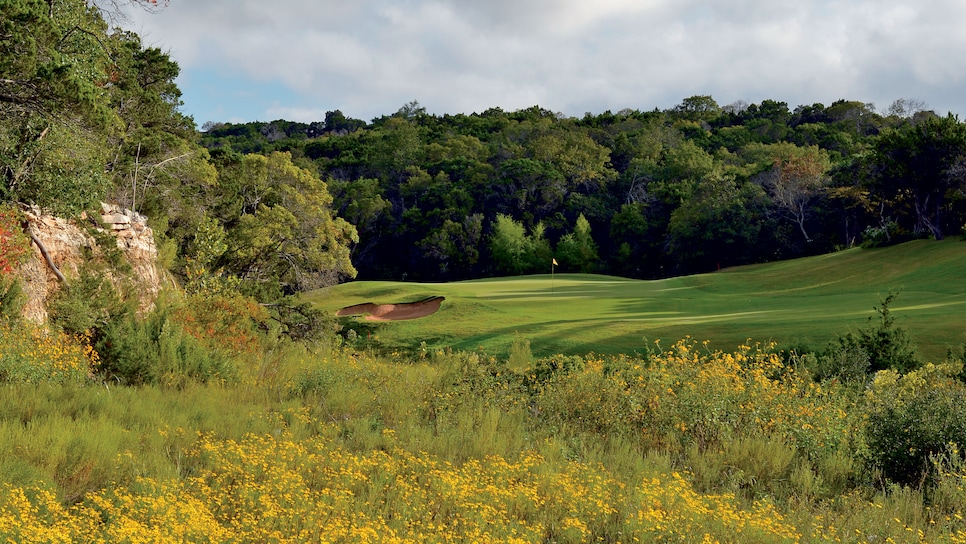 Barton-Creek-Resort-Fazio-Canyons-11-Staff.jpg