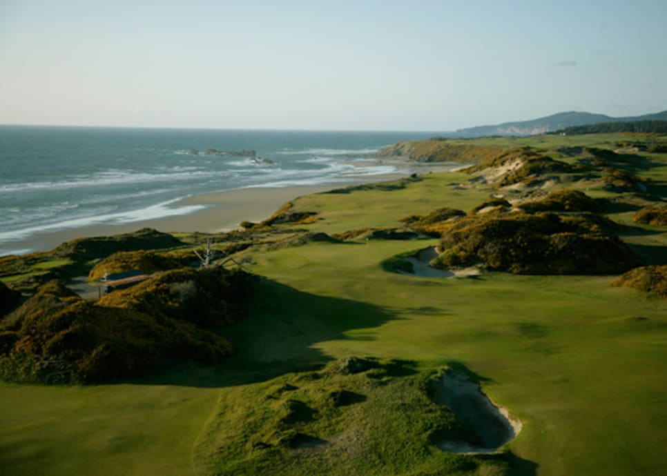 19. [Pacific Dunes](http://courses.golfdigest.com/l/33643/Bandon-Dunes-Golf-Resort-Pacific-Dunes)