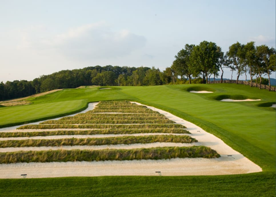 5. [Oakmont Country Club](http://courses.golfdigest.com/l/26981/Oakmont-Country-Club-Oakmont )