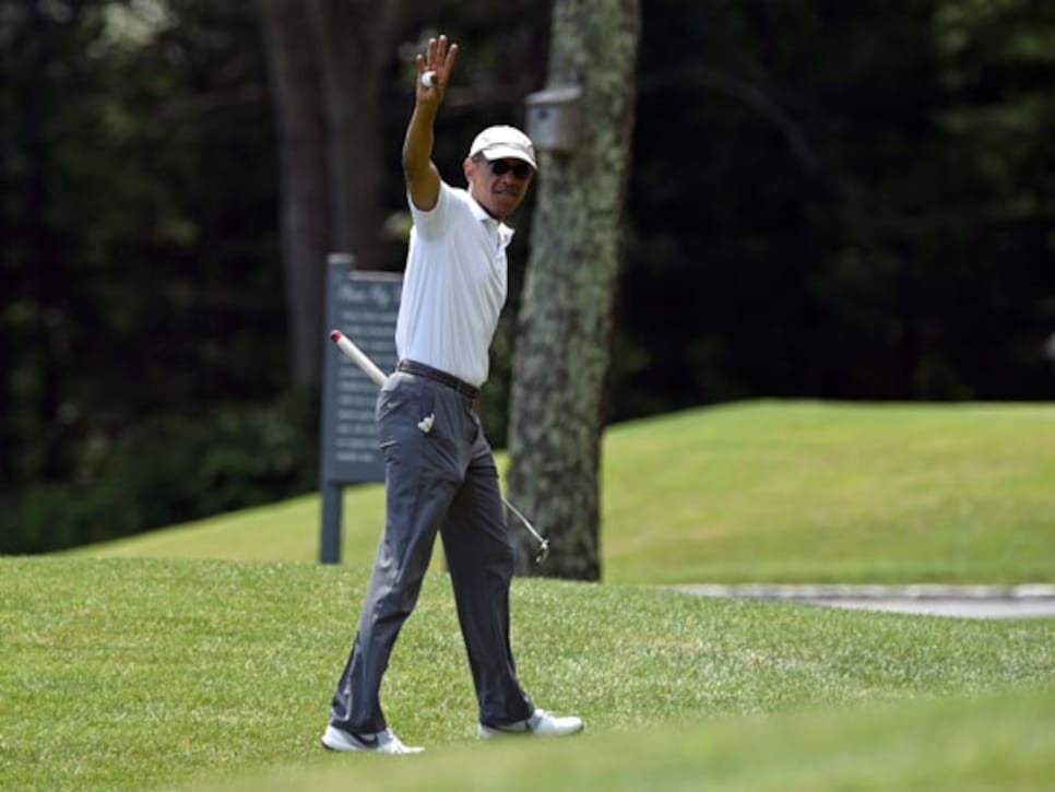 Larry Fitzgerald hits hole-in-one while golfing with Obama