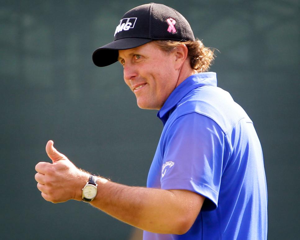 Phil-Mickelson-thumbs-up.jpg