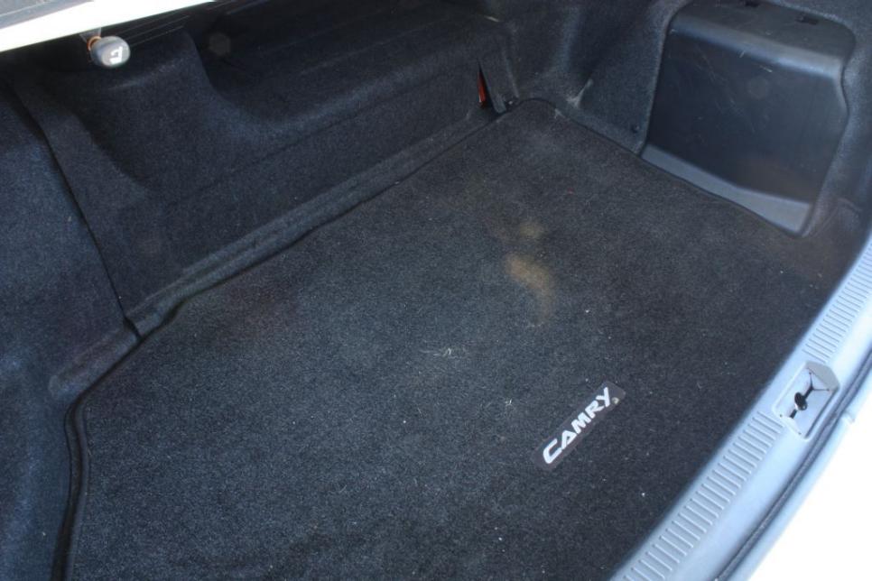 Camry-trunk-carpet.jpg