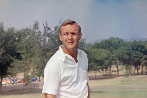 19 Pictures That Prove Arnold Palmer Was The Ultimate Stud