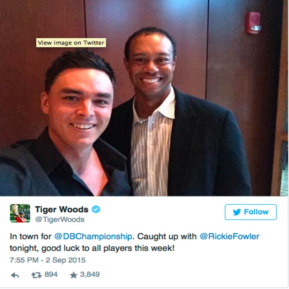 Tiger-Woods-Rickie-Fowler-selfie.jpg