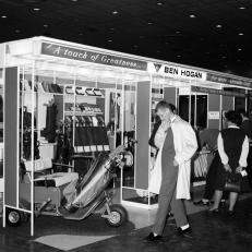 1964-ny-golf-show-Ben-Hogan-booth.jpg