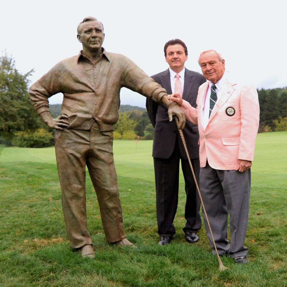 Arnold-Palmer-sculptor.jpg