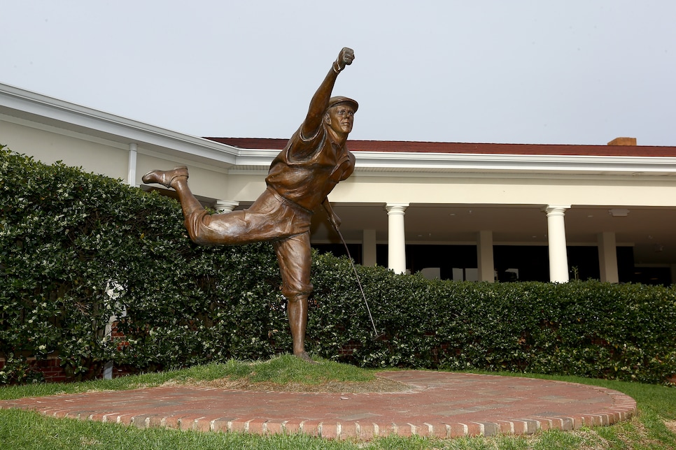 Payne-Stewart-statue.jpg