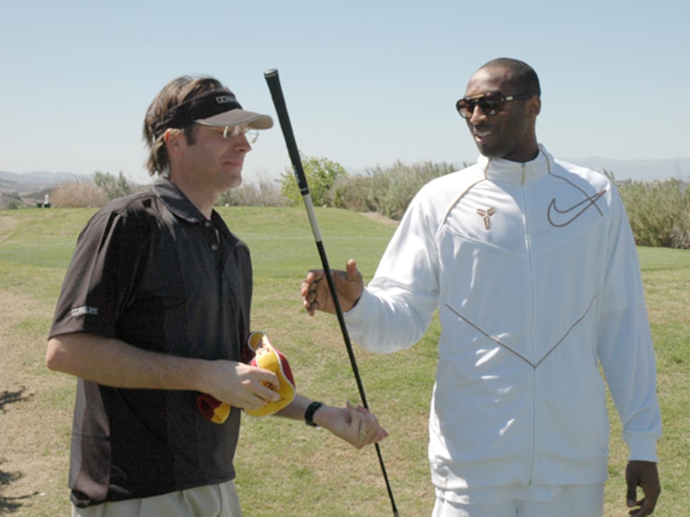 151103-kobe-bryant-golf2.png