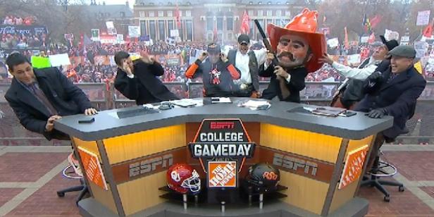 ESPN's 'College GameDay' panel unanimously picks Texas over Oklahoma State  - Cowboys Ride For Free