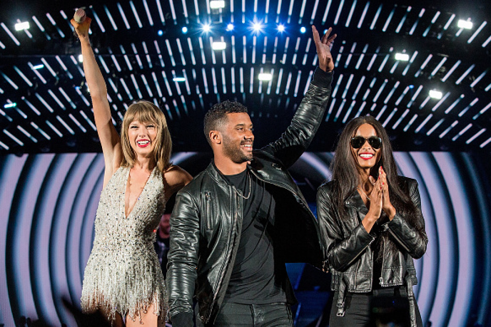 151218-russell-wilson-taylor-swift.png