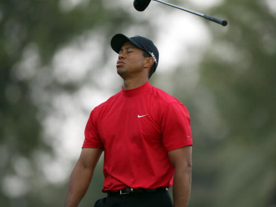Tiger-Woods-club-toss.png