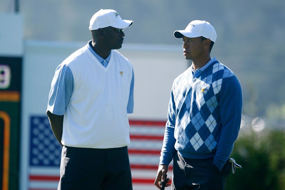 Michael-Jorda-and-Tiger-Woods.jpg