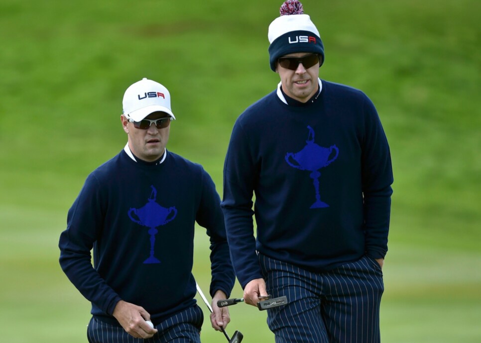 Zach-Johnson-Hunter-Mahan-sweater.jpg