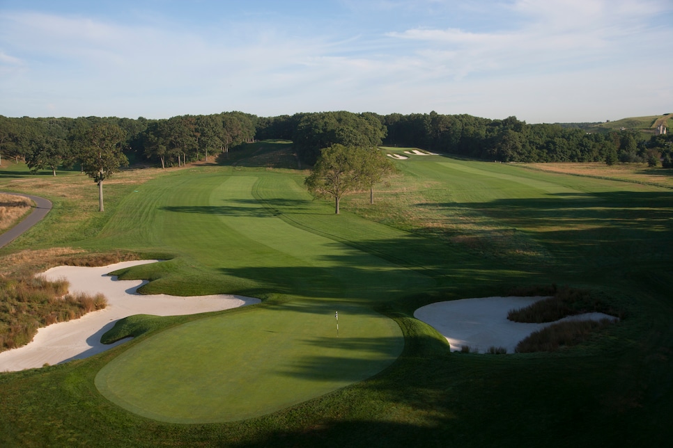 Bethpage-Black-course-hole-16.jpg