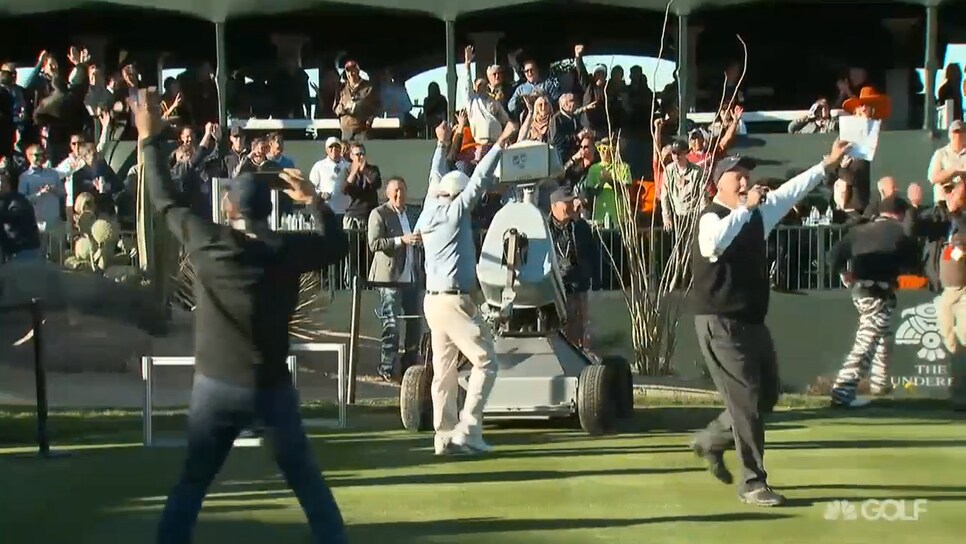 golf-robot.png