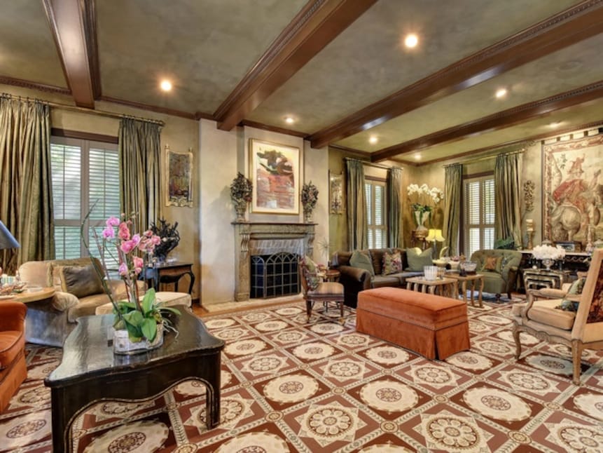 Ben Crenshaw's Austin mansion goes on sale for 5.7 million, includes