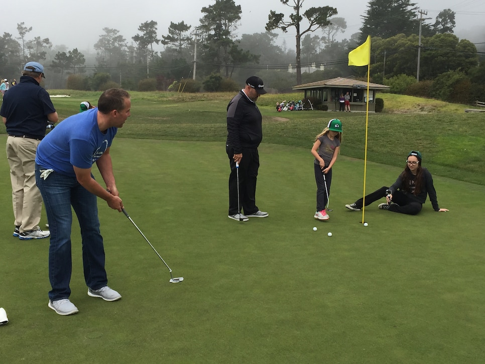 pebblebeach-par3-green.jpeg