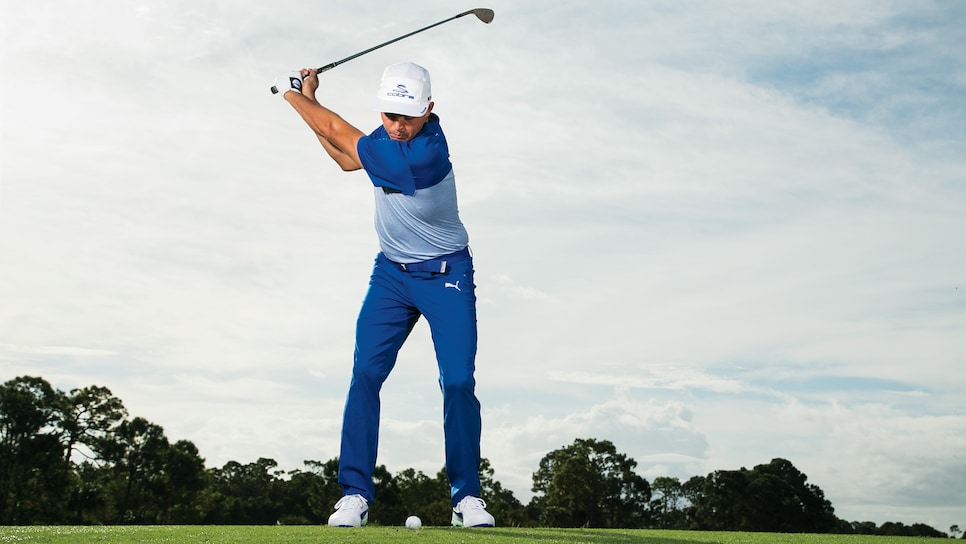 Rickie-Fowler-instruction-wedges-backswing.jpg