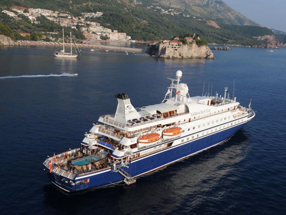 Editors-choice-cruises-Sea-dream-yacht.jpg