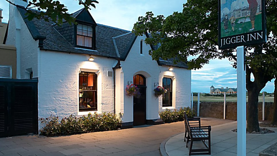 editors-choice-golf-pubs-Jigger-Inn-St-Andrews.jpg