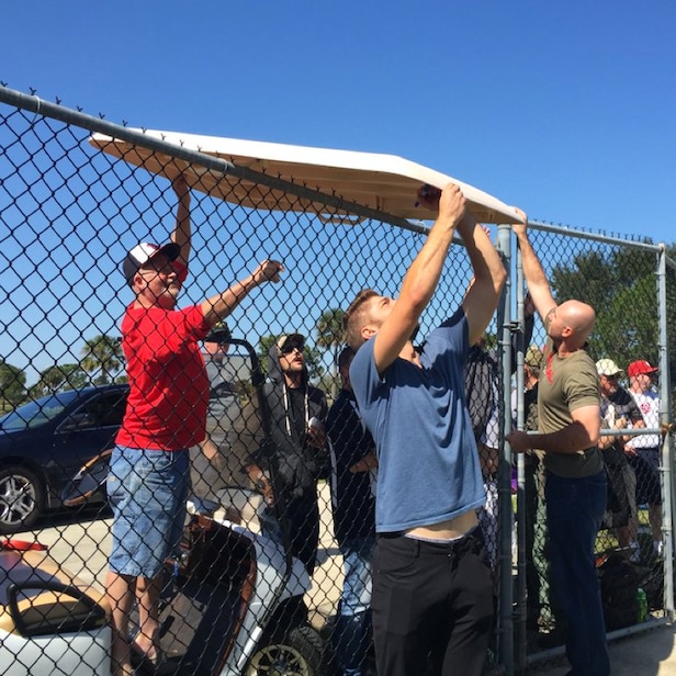 Army veteran gets entire Washington Nationals team to sign his golf ...