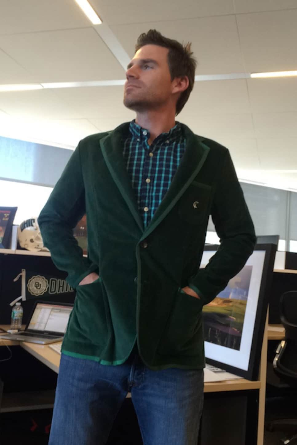 t shirt with green jacket