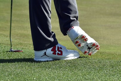 keegan bradley red jordan golf shoes
