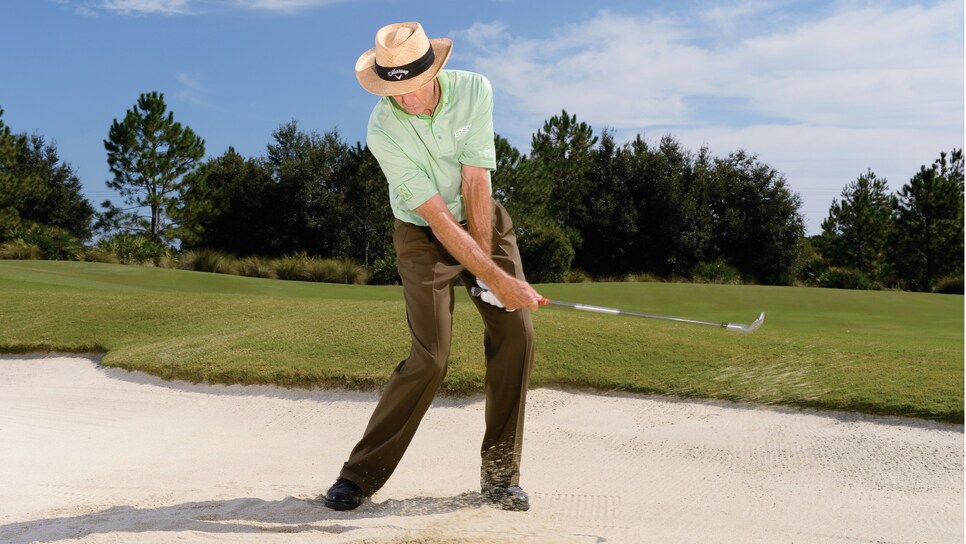 David-Leadbetter-bunker-shot-follow-through.jpg