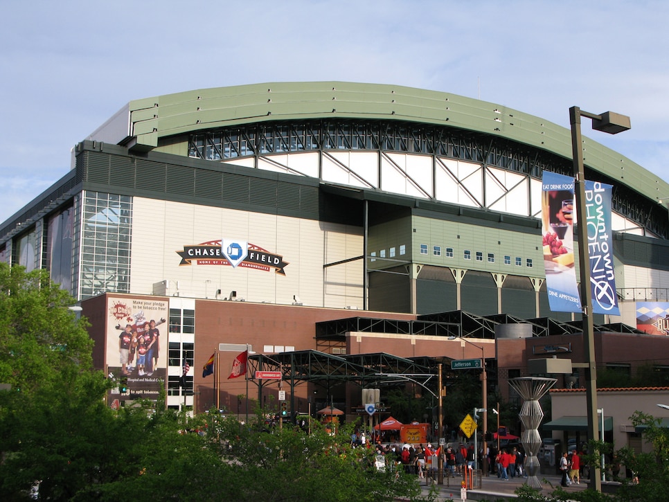 Chase-Field-Home-of-the-Diamondbacks-Phoenix.jpg