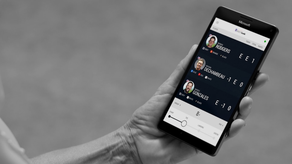 pga-tour-microsoft-walking-scorer-app.jpg