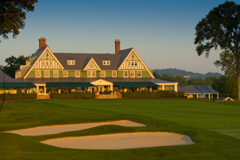 Oakmont-Ninth-Green.jpg