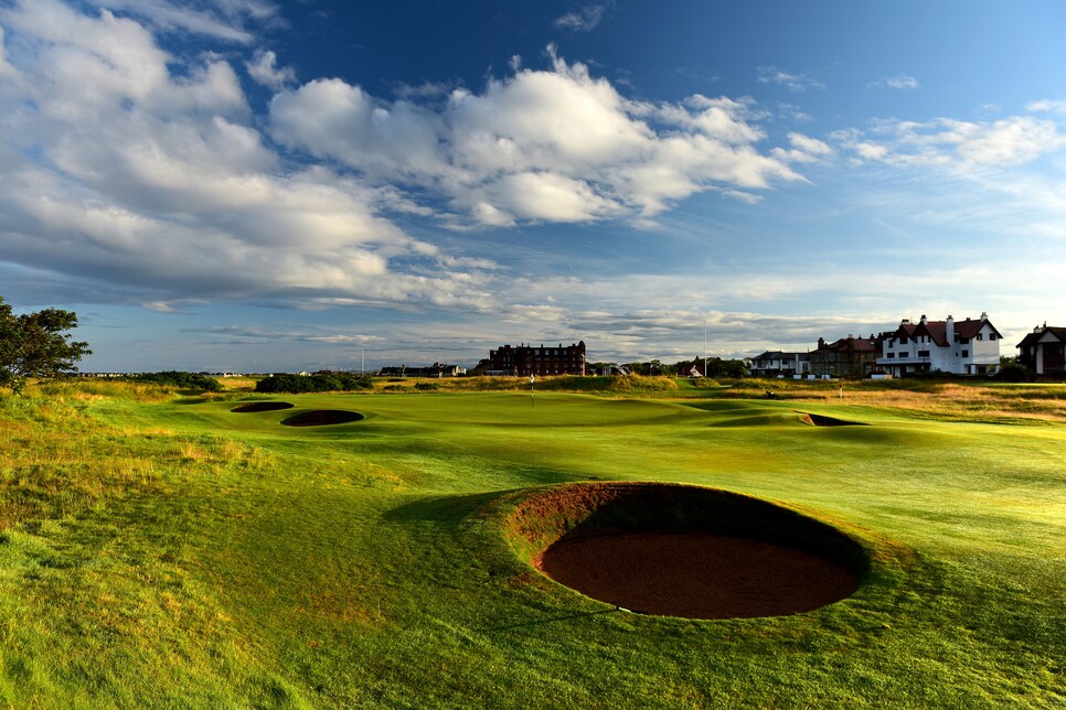 Old-Course-Royal-Troon-par-5-16-hole.jpg