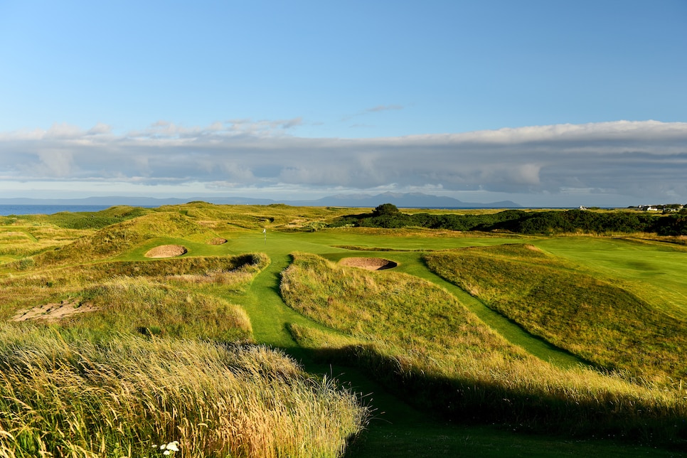 Old-Course-Royal-Troon-par-3-8th-hole-Postage-Stamp.jpg