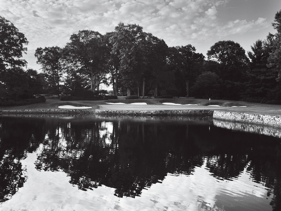 Baltusrol-Golf-Club-lower-course-par-3-4th-staff.jpg